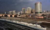 Trung Quốc: Ga tàu đóng cửa, đường sắt cao tốc chìm trong nợ