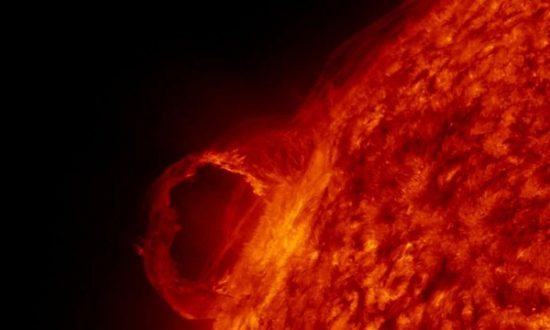 Bão Mặt trời cực đại có thể tấn công Trái đất bất cứ lúc nào: 4 nhóm tác động cần chú ý