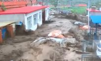 Lũ quét bất ngờ xảy ra tại một thôn ở tỉnh Hà Bắc, Trung Quốc - Cảnh tượng kinh hoàng được tiết lộ