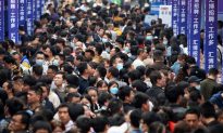 Rất đông sinh viên mới tốt nghiệp ở Trung Quốc phải đối mặt với thực tế việc làm khắc nghiệt