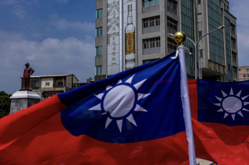 Bình luận: Đài Loan rời xa Trung Quốc về kinh tế